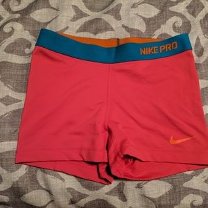 Nike pro shorts pink